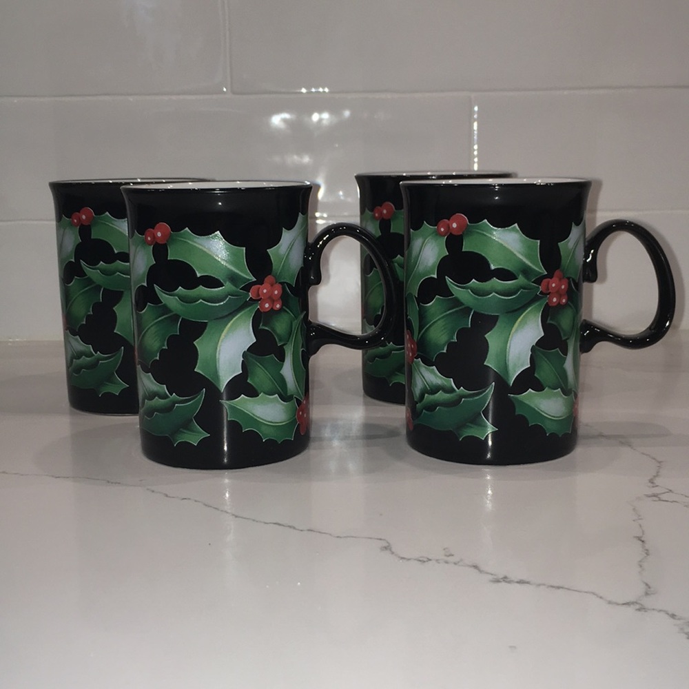 Holiday Mugs set of 4